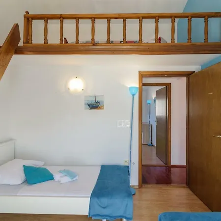 Apartment Mirjana Trogir